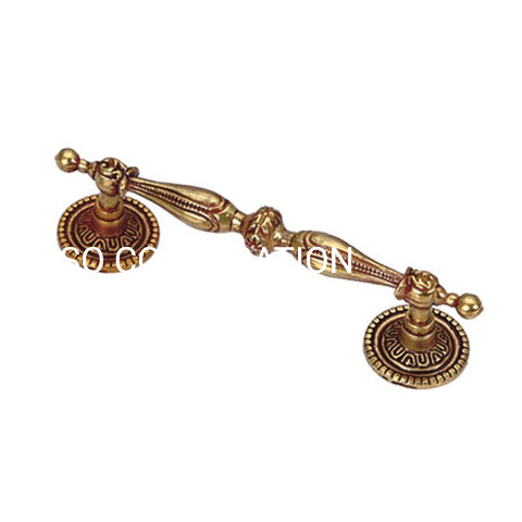 Factory Supply European Style 64mm 96mm Antique Brass Furniture Handle Wardrobe Handle