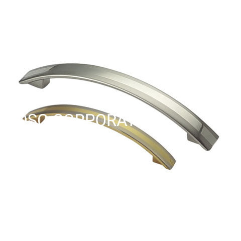 Factory Supply Zinc Alloy 96mm Brushed Golden Furniture Pull Handle Fashion Handle