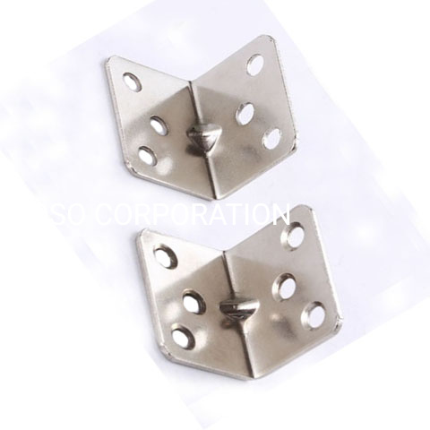 Hot Sale Stamping Six Holes 35X24X32mm Steel Bed Corner Furniture Accessories