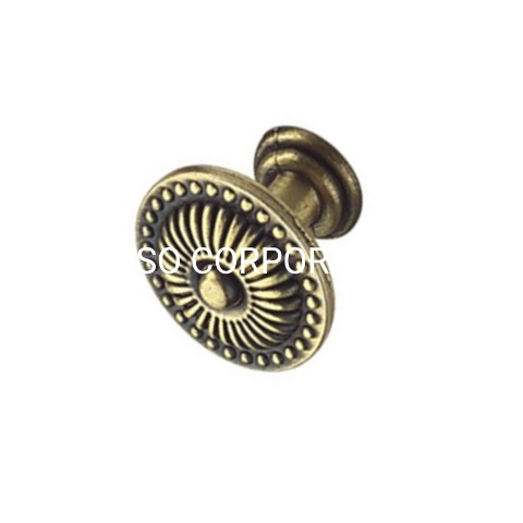 Zinc Alloy Drawer Knob Classic Furniture Handle Antique Brass Plated Handle