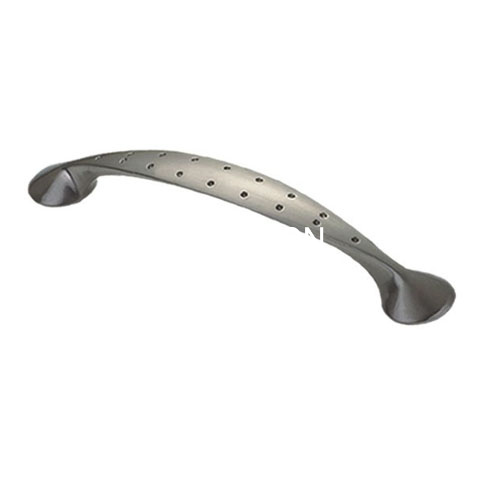 Factory Supply Customized Zinc Alloy 96mm Brushed Plated Furniture Handle Kitchen Cabinet