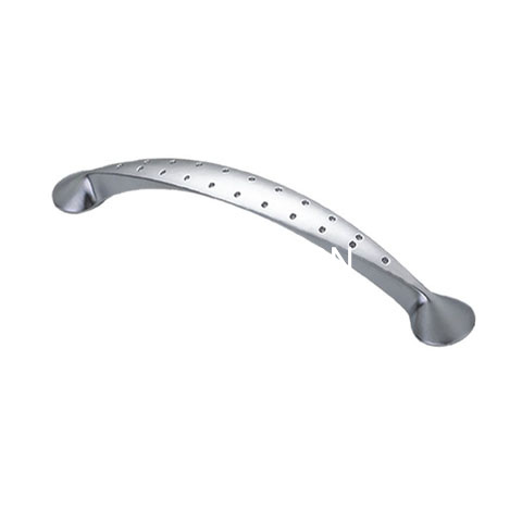 Factory Supply Customized Zinc Alloy 96mm Brushed Plated Furniture Handle Kitchen Cabinet
