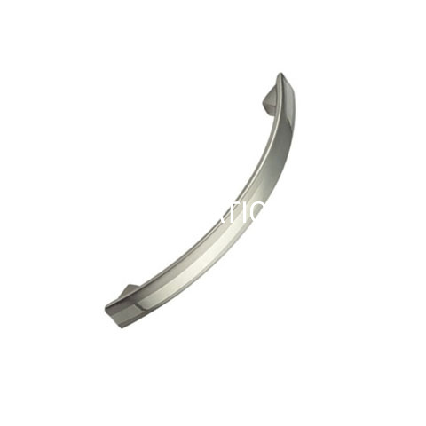 Factory Supply Zinc Alloy 96mm Brushed Golden Furniture Pull Handle Fashion Handle