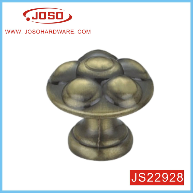 Traditional Top Flower Kitchen Knob in House