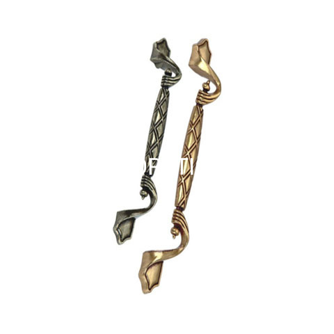 Factory Supply Antique Copper Zinc Alloy 96mm Furntiure Handle Closet Handle