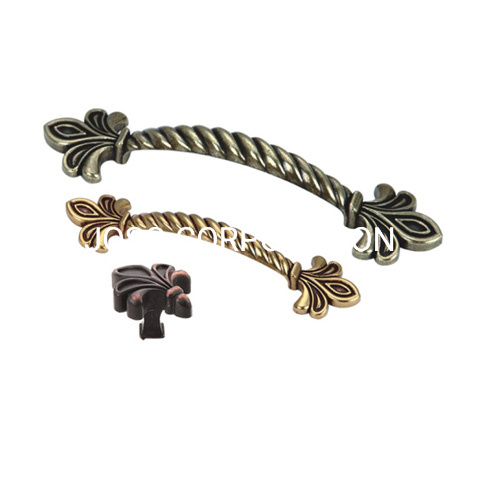 Retro Style 128mm Flower Pattern Antique Brass Pull Handle for Cabinet