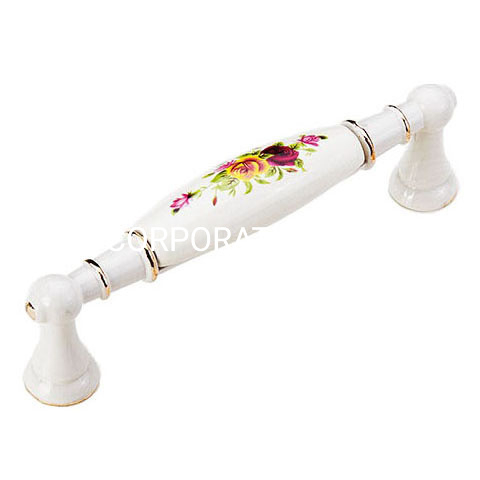 Customized Zinc Alloy 96mm Furniture Handle Door Accessories Closet Handle